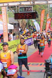 BIB: 42195, 5595
                            <button type="button" onclick="openModal(9156362)" class="btn btn-primary btn-sm float-right btn-popup" data-toggle="modal" data-target=".modal-high-quality">
                        <i class="fas fa-shopping-cart"></i> Add to Cart
                    </button>
                                            <button type="button" onclick="isThisMe(9156362, true)" class="btn btn-success btn-sm float-right btn-popup btn-isme hidden" data-toggle="tooltip" data-placement="bottom" title="นี่คือรูปของคุณใช่ไหม คลิกที่นี่เพื่อเอาเข้าอัลบั้ม">
                        <i class="fas fa-plus"></i> Add to album
                    </button>
                    <button type="button" onclick="isThisMe(9156362, false)" class="btn btn-warning btn-sm float-right btn-popup btn-isnotme hidden">
                        <i class="fas fa-ban"></i> Remove from album
                    </button>