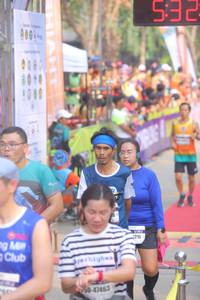 BIB: 532, 2215, 47463
                            <button type="button" onclick="openModal(9141341)" class="btn btn-primary btn-sm float-right btn-popup" data-toggle="modal" data-target=".modal-high-quality">
                        <i class="fas fa-shopping-cart"></i> Add to Cart
                    </button>
                                            <button type="button" onclick="isThisMe(9141341, true)" class="btn btn-success btn-sm float-right btn-popup btn-isme hidden" data-toggle="tooltip" data-placement="bottom" title="นี่คือรูปของคุณใช่ไหม คลิกที่นี่เพื่อเอาเข้าอัลบั้ม">
                        <i class="fas fa-plus"></i> Add to album
                    </button>
                    <button type="button" onclick="isThisMe(9141341, false)" class="btn btn-warning btn-sm float-right btn-popup btn-isnotme hidden">
                        <i class="fas fa-ban"></i> Remove from album
                    </button>