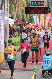 BIB: 42195, 52526, 000, 47558, 6762, 130, 45418
                            <button type="button" onclick="openModal(9133236)" class="btn btn-primary btn-sm float-right btn-popup" data-toggle="modal" data-target=".modal-high-quality">
                        <i class="fas fa-shopping-cart"></i> Add to Cart
                    </button>
                                            <button type="button" onclick="isThisMe(9133236, true)" class="btn btn-success btn-sm float-right btn-popup btn-isme hidden" data-toggle="tooltip" data-placement="bottom" title="นี่คือรูปของคุณใช่ไหม คลิกที่นี่เพื่อเอาเข้าอัลบั้ม">
                        <i class="fas fa-plus"></i> Add to album
                    </button>
                    <button type="button" onclick="isThisMe(9133236, false)" class="btn btn-warning btn-sm float-right btn-popup btn-isnotme hidden">
                        <i class="fas fa-ban"></i> Remove from album
                    </button>