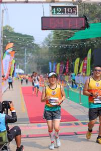 BIB: 42195, 417, 480
                            <button type="button" onclick="openModal(9488916)" class="btn btn-primary btn-sm float-right btn-popup" data-toggle="modal" data-target=".modal-high-quality">
                        <i class="fas fa-shopping-cart"></i> Add to Cart
                    </button>
                                            <button type="button" onclick="isThisMe(9488916, true)" class="btn btn-success btn-sm float-right btn-popup btn-isme hidden" data-toggle="tooltip" data-placement="bottom" title="นี่คือรูปของคุณใช่ไหม คลิกที่นี่เพื่อเอาเข้าอัลบั้ม">
                        <i class="fas fa-plus"></i> Add to album
                    </button>
                    <button type="button" onclick="isThisMe(9488916, false)" class="btn btn-warning btn-sm float-right btn-popup btn-isnotme hidden">
                        <i class="fas fa-ban"></i> Remove from album
                    </button>