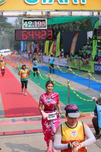 BIB: 42195, 64423, 4108
                            <button type="button" onclick="openModal(9484826)" class="btn btn-primary btn-sm float-right btn-popup" data-toggle="modal" data-target=".modal-high-quality">
                        <i class="fas fa-shopping-cart"></i> Add to Cart
                    </button>
                                            <button type="button" onclick="isThisMe(9484826, true)" class="btn btn-success btn-sm float-right btn-popup btn-isme hidden" data-toggle="tooltip" data-placement="bottom" title="นี่คือรูปของคุณใช่ไหม คลิกที่นี่เพื่อเอาเข้าอัลบั้ม">
                        <i class="fas fa-plus"></i> Add to album
                    </button>
                    <button type="button" onclick="isThisMe(9484826, false)" class="btn btn-warning btn-sm float-right btn-popup btn-isnotme hidden">
                        <i class="fas fa-ban"></i> Remove from album
                    </button>