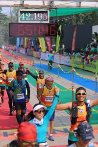 BIB: 42195, 6546, 346
                            <button type="button" onclick="openModal(9512924)" class="btn btn-primary btn-sm float-right btn-popup" data-toggle="modal" data-target=".modal-high-quality">
                        <i class="fas fa-shopping-cart"></i> Add to Cart
                    </button>
                                            <button type="button" onclick="isThisMe(9512924, true)" class="btn btn-success btn-sm float-right btn-popup btn-isme hidden" data-toggle="tooltip" data-placement="bottom" title="นี่คือรูปของคุณใช่ไหม คลิกที่นี่เพื่อเอาเข้าอัลบั้ม">
                        <i class="fas fa-plus"></i> Add to album
                    </button>
                    <button type="button" onclick="isThisMe(9512924, false)" class="btn btn-warning btn-sm float-right btn-popup btn-isnotme hidden">
                        <i class="fas fa-ban"></i> Remove from album
                    </button>