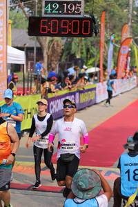 BIB: 42195, 60900, 47822
                            <button type="button" onclick="openModal(9344319)" class="btn btn-primary btn-sm float-right btn-popup" data-toggle="modal" data-target=".modal-high-quality">
                        <i class="fas fa-shopping-cart"></i> Add to Cart
                    </button>
                                            <button type="button" onclick="isThisMe(9344319, true)" class="btn btn-success btn-sm float-right btn-popup btn-isme hidden" data-toggle="tooltip" data-placement="bottom" title="นี่คือรูปของคุณใช่ไหม คลิกที่นี่เพื่อเอาเข้าอัลบั้ม">
                        <i class="fas fa-plus"></i> Add to album
                    </button>
                    <button type="button" onclick="isThisMe(9344319, false)" class="btn btn-warning btn-sm float-right btn-popup btn-isnotme hidden">
                        <i class="fas fa-ban"></i> Remove from album
                    </button>