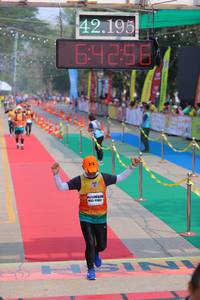 BIB: 42195, 64298
                            <button type="button" onclick="openModal(9483141)" class="btn btn-primary btn-sm float-right btn-popup" data-toggle="modal" data-target=".modal-high-quality">
                        <i class="fas fa-shopping-cart"></i> Add to Cart
                    </button>
                                            <button type="button" onclick="isThisMe(9483141, true)" class="btn btn-success btn-sm float-right btn-popup btn-isme hidden" data-toggle="tooltip" data-placement="bottom" title="นี่คือรูปของคุณใช่ไหม คลิกที่นี่เพื่อเอาเข้าอัลบั้ม">
                        <i class="fas fa-plus"></i> Add to album
                    </button>
                    <button type="button" onclick="isThisMe(9483141, false)" class="btn btn-warning btn-sm float-right btn-popup btn-isnotme hidden">
                        <i class="fas fa-ban"></i> Remove from album
                    </button>