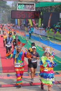 BIB: 42195, 65054, 455, 47081, 1546
                            <button type="button" onclick="openModal(9513950)" class="btn btn-primary btn-sm float-right btn-popup" data-toggle="modal" data-target=".modal-high-quality">
                        <i class="fas fa-shopping-cart"></i> Add to Cart
                    </button>
                                            <button type="button" onclick="isThisMe(9513950, true)" class="btn btn-success btn-sm float-right btn-popup btn-isme hidden" data-toggle="tooltip" data-placement="bottom" title="นี่คือรูปของคุณใช่ไหม คลิกที่นี่เพื่อเอาเข้าอัลบั้ม">
                        <i class="fas fa-plus"></i> Add to album
                    </button>
                    <button type="button" onclick="isThisMe(9513950, false)" class="btn btn-warning btn-sm float-right btn-popup btn-isnotme hidden">
                        <i class="fas fa-ban"></i> Remove from album
                    </button>