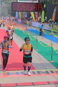 BIB: 65638, 40063
                            <button type="button" onclick="openModal(9513520)" class="btn btn-primary btn-sm float-right btn-popup" data-toggle="modal" data-target=".modal-high-quality">
                        <i class="fas fa-shopping-cart"></i> Add to Cart
                    </button>
                                            <button type="button" onclick="isThisMe(9513520, true)" class="btn btn-success btn-sm float-right btn-popup btn-isme hidden" data-toggle="tooltip" data-placement="bottom" title="นี่คือรูปของคุณใช่ไหม คลิกที่นี่เพื่อเอาเข้าอัลบั้ม">
                        <i class="fas fa-plus"></i> Add to album
                    </button>
                    <button type="button" onclick="isThisMe(9513520, false)" class="btn btn-warning btn-sm float-right btn-popup btn-isnotme hidden">
                        <i class="fas fa-ban"></i> Remove from album
                    </button>