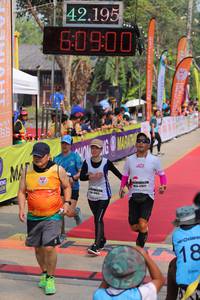 BIB: 42195, 60900, 422
                            <button type="button" onclick="openModal(9344290)" class="btn btn-primary btn-sm float-right btn-popup" data-toggle="modal" data-target=".modal-high-quality">
                        <i class="fas fa-shopping-cart"></i> Add to Cart
                    </button>
                                            <button type="button" onclick="isThisMe(9344290, true)" class="btn btn-success btn-sm float-right btn-popup btn-isme hidden" data-toggle="tooltip" data-placement="bottom" title="นี่คือรูปของคุณใช่ไหม คลิกที่นี่เพื่อเอาเข้าอัลบั้ม">
                        <i class="fas fa-plus"></i> Add to album
                    </button>
                    <button type="button" onclick="isThisMe(9344290, false)" class="btn btn-warning btn-sm float-right btn-popup btn-isnotme hidden">
                        <i class="fas fa-ban"></i> Remove from album
                    </button>