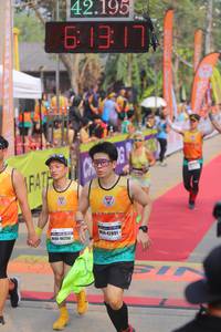 BIB: 42195, 61317, 42891, 46250
                            <button type="button" onclick="openModal(9358435)" class="btn btn-primary btn-sm float-right btn-popup" data-toggle="modal" data-target=".modal-high-quality">
                        <i class="fas fa-shopping-cart"></i> Add to Cart
                    </button>
                                            <button type="button" onclick="isThisMe(9358435, true)" class="btn btn-success btn-sm float-right btn-popup btn-isme hidden" data-toggle="tooltip" data-placement="bottom" title="นี่คือรูปของคุณใช่ไหม คลิกที่นี่เพื่อเอาเข้าอัลบั้ม">
                        <i class="fas fa-plus"></i> Add to album
                    </button>
                    <button type="button" onclick="isThisMe(9358435, false)" class="btn btn-warning btn-sm float-right btn-popup btn-isnotme hidden">
                        <i class="fas fa-ban"></i> Remove from album
                    </button>