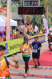 BIB: 42195, 6275, 041121
                            <button type="button" onclick="openModal(9443757)" class="btn btn-primary btn-sm float-right btn-popup" data-toggle="modal" data-target=".modal-high-quality">
                        <i class="fas fa-shopping-cart"></i> Add to Cart
                    </button>
                                            <button type="button" onclick="isThisMe(9443757, true)" class="btn btn-success btn-sm float-right btn-popup btn-isme hidden" data-toggle="tooltip" data-placement="bottom" title="นี่คือรูปของคุณใช่ไหม คลิกที่นี่เพื่อเอาเข้าอัลบั้ม">
                        <i class="fas fa-plus"></i> Add to album
                    </button>
                    <button type="button" onclick="isThisMe(9443757, false)" class="btn btn-warning btn-sm float-right btn-popup btn-isnotme hidden">
                        <i class="fas fa-ban"></i> Remove from album
                    </button>