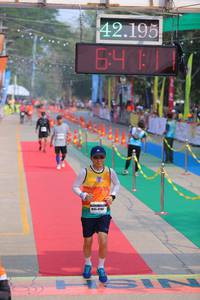 BIB: 42195, 416
                            <button type="button" onclick="openModal(9481734)" class="btn btn-primary btn-sm float-right btn-popup" data-toggle="modal" data-target=".modal-high-quality">
                        <i class="fas fa-shopping-cart"></i> Add to Cart
                    </button>
                                            <button type="button" onclick="isThisMe(9481734, true)" class="btn btn-success btn-sm float-right btn-popup btn-isme hidden" data-toggle="tooltip" data-placement="bottom" title="นี่คือรูปของคุณใช่ไหม คลิกที่นี่เพื่อเอาเข้าอัลบั้ม">
                        <i class="fas fa-plus"></i> Add to album
                    </button>
                    <button type="button" onclick="isThisMe(9481734, false)" class="btn btn-warning btn-sm float-right btn-popup btn-isnotme hidden">
                        <i class="fas fa-ban"></i> Remove from album
                    </button>