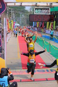 BIB: 42195, 6083, 40165
                            <button type="button" onclick="openModal(9494496)" class="btn btn-primary btn-sm float-right btn-popup" data-toggle="modal" data-target=".modal-high-quality">
                        <i class="fas fa-shopping-cart"></i> Add to Cart
                    </button>
                                            <button type="button" onclick="isThisMe(9494496, true)" class="btn btn-success btn-sm float-right btn-popup btn-isme hidden" data-toggle="tooltip" data-placement="bottom" title="นี่คือรูปของคุณใช่ไหม คลิกที่นี่เพื่อเอาเข้าอัลบั้ม">
                        <i class="fas fa-plus"></i> Add to album
                    </button>
                    <button type="button" onclick="isThisMe(9494496, false)" class="btn btn-warning btn-sm float-right btn-popup btn-isnotme hidden">
                        <i class="fas fa-ban"></i> Remove from album
                    </button>