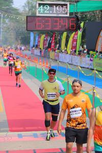 BIB: 42195, 46410, 48345
                            <button type="button" onclick="openModal(9467751)" class="btn btn-primary btn-sm float-right btn-popup" data-toggle="modal" data-target=".modal-high-quality">
                        <i class="fas fa-shopping-cart"></i> Add to Cart
                    </button>
                                            <button type="button" onclick="isThisMe(9467751, true)" class="btn btn-success btn-sm float-right btn-popup btn-isme hidden" data-toggle="tooltip" data-placement="bottom" title="นี่คือรูปของคุณใช่ไหม คลิกที่นี่เพื่อเอาเข้าอัลบั้ม">
                        <i class="fas fa-plus"></i> Add to album
                    </button>
                    <button type="button" onclick="isThisMe(9467751, false)" class="btn btn-warning btn-sm float-right btn-popup btn-isnotme hidden">
                        <i class="fas fa-ban"></i> Remove from album
                    </button>