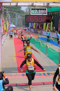 BIB: 42195, 6324, 405
                            <button type="button" onclick="openModal(9494560)" class="btn btn-primary btn-sm float-right btn-popup" data-toggle="modal" data-target=".modal-high-quality">
                        <i class="fas fa-shopping-cart"></i> Add to Cart
                    </button>
                                            <button type="button" onclick="isThisMe(9494560, true)" class="btn btn-success btn-sm float-right btn-popup btn-isme hidden" data-toggle="tooltip" data-placement="bottom" title="นี่คือรูปของคุณใช่ไหม คลิกที่นี่เพื่อเอาเข้าอัลบั้ม">
                        <i class="fas fa-plus"></i> Add to album
                    </button>
                    <button type="button" onclick="isThisMe(9494560, false)" class="btn btn-warning btn-sm float-right btn-popup btn-isnotme hidden">
                        <i class="fas fa-ban"></i> Remove from album
                    </button>