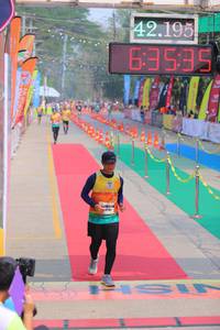 BIB: 42195, 63595
                            <button type="button" onclick="openModal(9471411)" class="btn btn-primary btn-sm float-right btn-popup" data-toggle="modal" data-target=".modal-high-quality">
                        <i class="fas fa-shopping-cart"></i> Add to Cart
                    </button>
                                            <button type="button" onclick="isThisMe(9471411, true)" class="btn btn-success btn-sm float-right btn-popup btn-isme hidden" data-toggle="tooltip" data-placement="bottom" title="นี่คือรูปของคุณใช่ไหม คลิกที่นี่เพื่อเอาเข้าอัลบั้ม">
                        <i class="fas fa-plus"></i> Add to album
                    </button>
                    <button type="button" onclick="isThisMe(9471411, false)" class="btn btn-warning btn-sm float-right btn-popup btn-isnotme hidden">
                        <i class="fas fa-ban"></i> Remove from album
                    </button>