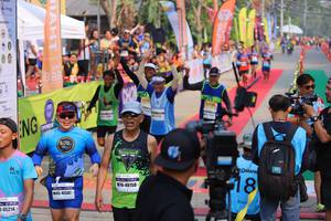 BIB: 500, 48158, 45587, 045214
                            <button type="button" onclick="openModal(9155586)" class="btn btn-primary btn-sm float-right btn-popup" data-toggle="modal" data-target=".modal-high-quality">
                        <i class="fas fa-shopping-cart"></i> Add to Cart
                    </button>
                                            <button type="button" onclick="isThisMe(9155586, true)" class="btn btn-success btn-sm float-right btn-popup btn-isme hidden" data-toggle="tooltip" data-placement="bottom" title="นี่คือรูปของคุณใช่ไหม คลิกที่นี่เพื่อเอาเข้าอัลบั้ม">
                        <i class="fas fa-plus"></i> Add to album
                    </button>
                    <button type="button" onclick="isThisMe(9155586, false)" class="btn btn-warning btn-sm float-right btn-popup btn-isnotme hidden">
                        <i class="fas fa-ban"></i> Remove from album
                    </button>