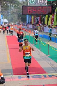 BIB: 42195, 64207
                            <button type="button" onclick="openModal(9482606)" class="btn btn-primary btn-sm float-right btn-popup" data-toggle="modal" data-target=".modal-high-quality">
                        <i class="fas fa-shopping-cart"></i> Add to Cart
                    </button>
                                            <button type="button" onclick="isThisMe(9482606, true)" class="btn btn-success btn-sm float-right btn-popup btn-isme hidden" data-toggle="tooltip" data-placement="bottom" title="นี่คือรูปของคุณใช่ไหม คลิกที่นี่เพื่อเอาเข้าอัลบั้ม">
                        <i class="fas fa-plus"></i> Add to album
                    </button>
                    <button type="button" onclick="isThisMe(9482606, false)" class="btn btn-warning btn-sm float-right btn-popup btn-isnotme hidden">
                        <i class="fas fa-ban"></i> Remove from album
                    </button>