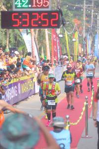 BIB: 42195, 53252, 4053
                            <button type="button" onclick="openModal(9141661)" class="btn btn-primary btn-sm float-right btn-popup" data-toggle="modal" data-target=".modal-high-quality">
                        <i class="fas fa-shopping-cart"></i> Add to Cart
                    </button>
                                            <button type="button" onclick="isThisMe(9141661, true)" class="btn btn-success btn-sm float-right btn-popup btn-isme hidden" data-toggle="tooltip" data-placement="bottom" title="นี่คือรูปของคุณใช่ไหม คลิกที่นี่เพื่อเอาเข้าอัลบั้ม">
                        <i class="fas fa-plus"></i> Add to album
                    </button>
                    <button type="button" onclick="isThisMe(9141661, false)" class="btn btn-warning btn-sm float-right btn-popup btn-isnotme hidden">
                        <i class="fas fa-ban"></i> Remove from album
                    </button>