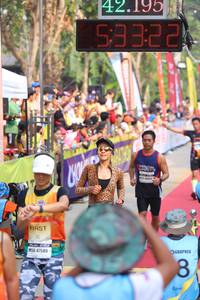BIB: 42195, 53322, 47580
                            <button type="button" onclick="openModal(9142057)" class="btn btn-primary btn-sm float-right btn-popup" data-toggle="modal" data-target=".modal-high-quality">
                        <i class="fas fa-shopping-cart"></i> Add to Cart
                    </button>
                                            <button type="button" onclick="isThisMe(9142057, true)" class="btn btn-success btn-sm float-right btn-popup btn-isme hidden" data-toggle="tooltip" data-placement="bottom" title="นี่คือรูปของคุณใช่ไหม คลิกที่นี่เพื่อเอาเข้าอัลบั้ม">
                        <i class="fas fa-plus"></i> Add to album
                    </button>
                    <button type="button" onclick="isThisMe(9142057, false)" class="btn btn-warning btn-sm float-right btn-popup btn-isnotme hidden">
                        <i class="fas fa-ban"></i> Remove from album
                    </button>