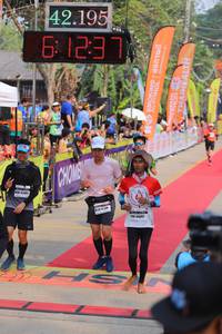 BIB: 42195, 123
                            <button type="button" onclick="openModal(9357235)" class="btn btn-primary btn-sm float-right btn-popup" data-toggle="modal" data-target=".modal-high-quality">
                        <i class="fas fa-shopping-cart"></i> Add to Cart
                    </button>
                                            <button type="button" onclick="isThisMe(9357235, true)" class="btn btn-success btn-sm float-right btn-popup btn-isme hidden" data-toggle="tooltip" data-placement="bottom" title="นี่คือรูปของคุณใช่ไหม คลิกที่นี่เพื่อเอาเข้าอัลบั้ม">
                        <i class="fas fa-plus"></i> Add to album
                    </button>
                    <button type="button" onclick="isThisMe(9357235, false)" class="btn btn-warning btn-sm float-right btn-popup btn-isnotme hidden">
                        <i class="fas fa-ban"></i> Remove from album
                    </button>