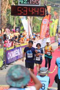 BIB: 42195, 53449, 48325
                            <button type="button" onclick="openModal(9143040)" class="btn btn-primary btn-sm float-right btn-popup" data-toggle="modal" data-target=".modal-high-quality">
                        <i class="fas fa-shopping-cart"></i> Add to Cart
                    </button>
                                            <button type="button" onclick="isThisMe(9143040, true)" class="btn btn-success btn-sm float-right btn-popup btn-isme hidden" data-toggle="tooltip" data-placement="bottom" title="นี่คือรูปของคุณใช่ไหม คลิกที่นี่เพื่อเอาเข้าอัลบั้ม">
                        <i class="fas fa-plus"></i> Add to album
                    </button>
                    <button type="button" onclick="isThisMe(9143040, false)" class="btn btn-warning btn-sm float-right btn-popup btn-isnotme hidden">
                        <i class="fas fa-ban"></i> Remove from album
                    </button>