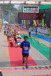 BIB: 42195, 65749
                            <button type="button" onclick="openModal(9513898)" class="btn btn-primary btn-sm float-right btn-popup" data-toggle="modal" data-target=".modal-high-quality">
                        <i class="fas fa-shopping-cart"></i> Add to Cart
                    </button>
                                            <button type="button" onclick="isThisMe(9513898, true)" class="btn btn-success btn-sm float-right btn-popup btn-isme hidden" data-toggle="tooltip" data-placement="bottom" title="นี่คือรูปของคุณใช่ไหม คลิกที่นี่เพื่อเอาเข้าอัลบั้ม">
                        <i class="fas fa-plus"></i> Add to album
                    </button>
                    <button type="button" onclick="isThisMe(9513898, false)" class="btn btn-warning btn-sm float-right btn-popup btn-isnotme hidden">
                        <i class="fas fa-ban"></i> Remove from album
                    </button>