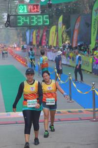 BIB: 22530, 26155
                            <button type="button" onclick="openModal(9122940)" class="btn btn-primary btn-sm float-right btn-popup" data-toggle="modal" data-target=".modal-high-quality">
                        <i class="fas fa-shopping-cart"></i> Add to Cart
                    </button>
                                            <button type="button" onclick="isThisMe(9122940, true)" class="btn btn-success btn-sm float-right btn-popup btn-isme hidden" data-toggle="tooltip" data-placement="bottom" title="นี่คือรูปของคุณใช่ไหม คลิกที่นี่เพื่อเอาเข้าอัลบั้ม">
                        <i class="fas fa-plus"></i> Add to album
                    </button>
                    <button type="button" onclick="isThisMe(9122940, false)" class="btn btn-warning btn-sm float-right btn-popup btn-isnotme hidden">
                        <i class="fas fa-ban"></i> Remove from album
                    </button>
