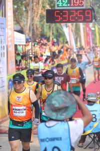 BIB: 42195, 53259, 47128
                            <button type="button" onclick="openModal(9141782)" class="btn btn-primary btn-sm float-right btn-popup" data-toggle="modal" data-target=".modal-high-quality">
                        <i class="fas fa-shopping-cart"></i> Add to Cart
                    </button>
                                            <button type="button" onclick="isThisMe(9141782, true)" class="btn btn-success btn-sm float-right btn-popup btn-isme hidden" data-toggle="tooltip" data-placement="bottom" title="นี่คือรูปของคุณใช่ไหม คลิกที่นี่เพื่อเอาเข้าอัลบั้ม">
                        <i class="fas fa-plus"></i> Add to album
                    </button>
                    <button type="button" onclick="isThisMe(9141782, false)" class="btn btn-warning btn-sm float-right btn-popup btn-isnotme hidden">
                        <i class="fas fa-ban"></i> Remove from album
                    </button>