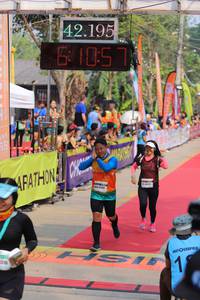 BIB: 42195, 1057, 516
                            <button type="button" onclick="openModal(9353299)" class="btn btn-primary btn-sm float-right btn-popup" data-toggle="modal" data-target=".modal-high-quality">
                        <i class="fas fa-shopping-cart"></i> Add to Cart
                    </button>
                                            <button type="button" onclick="isThisMe(9353299, true)" class="btn btn-success btn-sm float-right btn-popup btn-isme hidden" data-toggle="tooltip" data-placement="bottom" title="นี่คือรูปของคุณใช่ไหม คลิกที่นี่เพื่อเอาเข้าอัลบั้ม">
                        <i class="fas fa-plus"></i> Add to album
                    </button>
                    <button type="button" onclick="isThisMe(9353299, false)" class="btn btn-warning btn-sm float-right btn-popup btn-isnotme hidden">
                        <i class="fas fa-ban"></i> Remove from album
                    </button>