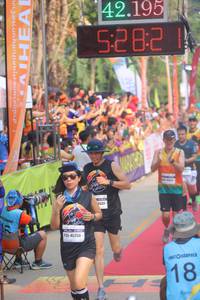BIB: 42195, 5282, 533, 45350
                            <button type="button" onclick="openModal(9136674)" class="btn btn-primary btn-sm float-right btn-popup" data-toggle="modal" data-target=".modal-high-quality">
                        <i class="fas fa-shopping-cart"></i> Add to Cart
                    </button>
                                            <button type="button" onclick="isThisMe(9136674, true)" class="btn btn-success btn-sm float-right btn-popup btn-isme hidden" data-toggle="tooltip" data-placement="bottom" title="นี่คือรูปของคุณใช่ไหม คลิกที่นี่เพื่อเอาเข้าอัลบั้ม">
                        <i class="fas fa-plus"></i> Add to album
                    </button>
                    <button type="button" onclick="isThisMe(9136674, false)" class="btn btn-warning btn-sm float-right btn-popup btn-isnotme hidden">
                        <i class="fas fa-ban"></i> Remove from album
                    </button>