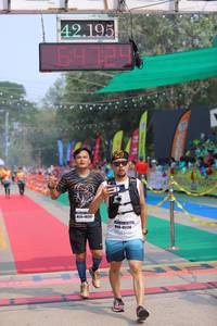 BIB: 42195, 54725, 3048207, 46130
                            <button type="button" onclick="openModal(9488923)" class="btn btn-primary btn-sm float-right btn-popup" data-toggle="modal" data-target=".modal-high-quality">
                        <i class="fas fa-shopping-cart"></i> Add to Cart
                    </button>
                                            <button type="button" onclick="isThisMe(9488923, true)" class="btn btn-success btn-sm float-right btn-popup btn-isme hidden" data-toggle="tooltip" data-placement="bottom" title="นี่คือรูปของคุณใช่ไหม คลิกที่นี่เพื่อเอาเข้าอัลบั้ม">
                        <i class="fas fa-plus"></i> Add to album
                    </button>
                    <button type="button" onclick="isThisMe(9488923, false)" class="btn btn-warning btn-sm float-right btn-popup btn-isnotme hidden">
                        <i class="fas fa-ban"></i> Remove from album
                    </button>