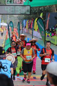 BIB: 43950, 26542, 
                            <button type="button" onclick="openModal(9348871)" class="btn btn-primary btn-sm float-right btn-popup" data-toggle="modal" data-target=".modal-high-quality">
                        <i class="fas fa-shopping-cart"></i> Add to Cart
                    </button>
                                            <button type="button" onclick="isThisMe(9348871, true)" class="btn btn-success btn-sm float-right btn-popup btn-isme hidden" data-toggle="tooltip" data-placement="bottom" title="นี่คือรูปของคุณใช่ไหม คลิกที่นี่เพื่อเอาเข้าอัลบั้ม">
                        <i class="fas fa-plus"></i> Add to album
                    </button>
                    <button type="button" onclick="isThisMe(9348871, false)" class="btn btn-warning btn-sm float-right btn-popup btn-isnotme hidden">
                        <i class="fas fa-ban"></i> Remove from album
                    </button>