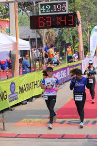 BIB: 42195, 143, 453
                            <button type="button" onclick="openModal(9466017)" class="btn btn-primary btn-sm float-right btn-popup" data-toggle="modal" data-target=".modal-high-quality">
                        <i class="fas fa-shopping-cart"></i> Add to Cart
                    </button>
                                            <button type="button" onclick="isThisMe(9466017, true)" class="btn btn-success btn-sm float-right btn-popup btn-isme hidden" data-toggle="tooltip" data-placement="bottom" title="นี่คือรูปของคุณใช่ไหม คลิกที่นี่เพื่อเอาเข้าอัลบั้ม">
                        <i class="fas fa-plus"></i> Add to album
                    </button>
                    <button type="button" onclick="isThisMe(9466017, false)" class="btn btn-warning btn-sm float-right btn-popup btn-isnotme hidden">
                        <i class="fas fa-ban"></i> Remove from album
                    </button>