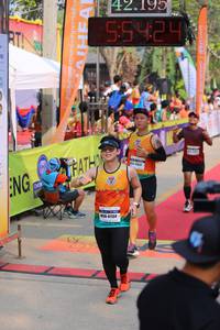 BIB: 42195, 55424, 41134
                            <button type="button" onclick="openModal(9154887)" class="btn btn-primary btn-sm float-right btn-popup" data-toggle="modal" data-target=".modal-high-quality">
                        <i class="fas fa-shopping-cart"></i> Add to Cart
                    </button>
                                            <button type="button" onclick="isThisMe(9154887, true)" class="btn btn-success btn-sm float-right btn-popup btn-isme hidden" data-toggle="tooltip" data-placement="bottom" title="นี่คือรูปของคุณใช่ไหม คลิกที่นี่เพื่อเอาเข้าอัลบั้ม">
                        <i class="fas fa-plus"></i> Add to album
                    </button>
                    <button type="button" onclick="isThisMe(9154887, false)" class="btn btn-warning btn-sm float-right btn-popup btn-isnotme hidden">
                        <i class="fas fa-ban"></i> Remove from album
                    </button>