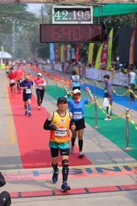 BIB: 42195, 640
                            <button type="button" onclick="openModal(9478789)" class="btn btn-primary btn-sm float-right btn-popup" data-toggle="modal" data-target=".modal-high-quality">
                        <i class="fas fa-shopping-cart"></i> Add to Cart
                    </button>
                                            <button type="button" onclick="isThisMe(9478789, true)" class="btn btn-success btn-sm float-right btn-popup btn-isme hidden" data-toggle="tooltip" data-placement="bottom" title="นี่คือรูปของคุณใช่ไหม คลิกที่นี่เพื่อเอาเข้าอัลบั้ม">
                        <i class="fas fa-plus"></i> Add to album
                    </button>
                    <button type="button" onclick="isThisMe(9478789, false)" class="btn btn-warning btn-sm float-right btn-popup btn-isnotme hidden">
                        <i class="fas fa-ban"></i> Remove from album
                    </button>