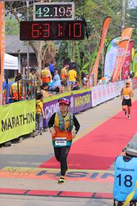 BIB: 42195, 42111
                            <button type="button" onclick="openModal(9463896)" class="btn btn-primary btn-sm float-right btn-popup" data-toggle="modal" data-target=".modal-high-quality">
                        <i class="fas fa-shopping-cart"></i> Add to Cart
                    </button>
                                            <button type="button" onclick="isThisMe(9463896, true)" class="btn btn-success btn-sm float-right btn-popup btn-isme hidden" data-toggle="tooltip" data-placement="bottom" title="นี่คือรูปของคุณใช่ไหม คลิกที่นี่เพื่อเอาเข้าอัลบั้ม">
                        <i class="fas fa-plus"></i> Add to album
                    </button>
                    <button type="button" onclick="isThisMe(9463896, false)" class="btn btn-warning btn-sm float-right btn-popup btn-isnotme hidden">
                        <i class="fas fa-ban"></i> Remove from album
                    </button>