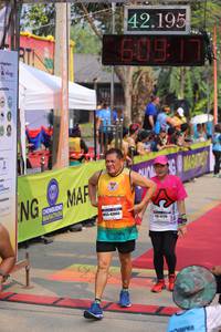 BIB: 42195, 60917, 43065, 47116
                            <button type="button" onclick="openModal(9345018)" class="btn btn-primary btn-sm float-right btn-popup" data-toggle="modal" data-target=".modal-high-quality">
                        <i class="fas fa-shopping-cart"></i> Add to Cart
                    </button>
                                            <button type="button" onclick="isThisMe(9345018, true)" class="btn btn-success btn-sm float-right btn-popup btn-isme hidden" data-toggle="tooltip" data-placement="bottom" title="นี่คือรูปของคุณใช่ไหม คลิกที่นี่เพื่อเอาเข้าอัลบั้ม">
                        <i class="fas fa-plus"></i> Add to album
                    </button>
                    <button type="button" onclick="isThisMe(9345018, false)" class="btn btn-warning btn-sm float-right btn-popup btn-isnotme hidden">
                        <i class="fas fa-ban"></i> Remove from album
                    </button>