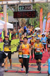 BIB: 42195, 1422
                            <button type="button" onclick="openModal(9416576)" class="btn btn-primary btn-sm float-right btn-popup" data-toggle="modal" data-target=".modal-high-quality">
                        <i class="fas fa-shopping-cart"></i> Add to Cart
                    </button>
                                            <button type="button" onclick="isThisMe(9416576, true)" class="btn btn-success btn-sm float-right btn-popup btn-isme hidden" data-toggle="tooltip" data-placement="bottom" title="นี่คือรูปของคุณใช่ไหม คลิกที่นี่เพื่อเอาเข้าอัลบั้ม">
                        <i class="fas fa-plus"></i> Add to album
                    </button>
                    <button type="button" onclick="isThisMe(9416576, false)" class="btn btn-warning btn-sm float-right btn-popup btn-isnotme hidden">
                        <i class="fas fa-ban"></i> Remove from album
                    </button>