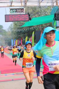 BIB: 42195, 64529, 47530
                            <button type="button" onclick="openModal(9485763)" class="btn btn-primary btn-sm float-right btn-popup" data-toggle="modal" data-target=".modal-high-quality">
                        <i class="fas fa-shopping-cart"></i> Add to Cart
                    </button>
                                            <button type="button" onclick="isThisMe(9485763, true)" class="btn btn-success btn-sm float-right btn-popup btn-isme hidden" data-toggle="tooltip" data-placement="bottom" title="นี่คือรูปของคุณใช่ไหม คลิกที่นี่เพื่อเอาเข้าอัลบั้ม">
                        <i class="fas fa-plus"></i> Add to album
                    </button>
                    <button type="button" onclick="isThisMe(9485763, false)" class="btn btn-warning btn-sm float-right btn-popup btn-isnotme hidden">
                        <i class="fas fa-ban"></i> Remove from album
                    </button>