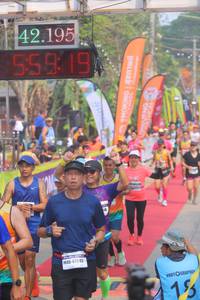 BIB: 42195, 55819, 42545
                            <button type="button" onclick="openModal(9156131)" class="btn btn-primary btn-sm float-right btn-popup" data-toggle="modal" data-target=".modal-high-quality">
                        <i class="fas fa-shopping-cart"></i> Add to Cart
                    </button>
                                            <button type="button" onclick="isThisMe(9156131, true)" class="btn btn-success btn-sm float-right btn-popup btn-isme hidden" data-toggle="tooltip" data-placement="bottom" title="นี่คือรูปของคุณใช่ไหม คลิกที่นี่เพื่อเอาเข้าอัลบั้ม">
                        <i class="fas fa-plus"></i> Add to album
                    </button>
                    <button type="button" onclick="isThisMe(9156131, false)" class="btn btn-warning btn-sm float-right btn-popup btn-isnotme hidden">
                        <i class="fas fa-ban"></i> Remove from album
                    </button>