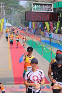 BIB: 42195, 6560, 4618
                            <button type="button" onclick="openModal(9513399)" class="btn btn-primary btn-sm float-right btn-popup" data-toggle="modal" data-target=".modal-high-quality">
                        <i class="fas fa-shopping-cart"></i> Add to Cart
                    </button>
                                            <button type="button" onclick="isThisMe(9513399, true)" class="btn btn-success btn-sm float-right btn-popup btn-isme hidden" data-toggle="tooltip" data-placement="bottom" title="นี่คือรูปของคุณใช่ไหม คลิกที่นี่เพื่อเอาเข้าอัลบั้ม">
                        <i class="fas fa-plus"></i> Add to album
                    </button>
                    <button type="button" onclick="isThisMe(9513399, false)" class="btn btn-warning btn-sm float-right btn-popup btn-isnotme hidden">
                        <i class="fas fa-ban"></i> Remove from album
                    </button>