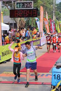 BIB: 42195, 62943, 20821
                            <button type="button" onclick="openModal(9455842)" class="btn btn-primary btn-sm float-right btn-popup" data-toggle="modal" data-target=".modal-high-quality">
                        <i class="fas fa-shopping-cart"></i> Add to Cart
                    </button>
                                            <button type="button" onclick="isThisMe(9455842, true)" class="btn btn-success btn-sm float-right btn-popup btn-isme hidden" data-toggle="tooltip" data-placement="bottom" title="นี่คือรูปของคุณใช่ไหม คลิกที่นี่เพื่อเอาเข้าอัลบั้ม">
                        <i class="fas fa-plus"></i> Add to album
                    </button>
                    <button type="button" onclick="isThisMe(9455842, false)" class="btn btn-warning btn-sm float-right btn-popup btn-isnotme hidden">
                        <i class="fas fa-ban"></i> Remove from album
                    </button>