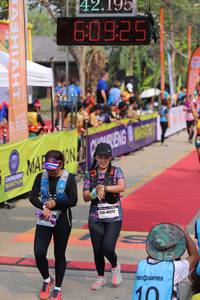 BIB: 42195, 60925, 40312
                            <button type="button" onclick="openModal(9345860)" class="btn btn-primary btn-sm float-right btn-popup" data-toggle="modal" data-target=".modal-high-quality">
                        <i class="fas fa-shopping-cart"></i> Add to Cart
                    </button>
                                            <button type="button" onclick="isThisMe(9345860, true)" class="btn btn-success btn-sm float-right btn-popup btn-isme hidden" data-toggle="tooltip" data-placement="bottom" title="นี่คือรูปของคุณใช่ไหม คลิกที่นี่เพื่อเอาเข้าอัลบั้ม">
                        <i class="fas fa-plus"></i> Add to album
                    </button>
                    <button type="button" onclick="isThisMe(9345860, false)" class="btn btn-warning btn-sm float-right btn-popup btn-isnotme hidden">
                        <i class="fas fa-ban"></i> Remove from album
                    </button>