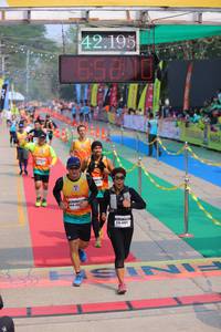 BIB: 42195, 471
                            <button type="button" onclick="openModal(9492959)" class="btn btn-primary btn-sm float-right btn-popup" data-toggle="modal" data-target=".modal-high-quality">
                        <i class="fas fa-shopping-cart"></i> Add to Cart
                    </button>
                                            <button type="button" onclick="isThisMe(9492959, true)" class="btn btn-success btn-sm float-right btn-popup btn-isme hidden" data-toggle="tooltip" data-placement="bottom" title="นี่คือรูปของคุณใช่ไหม คลิกที่นี่เพื่อเอาเข้าอัลบั้ม">
                        <i class="fas fa-plus"></i> Add to album
                    </button>
                    <button type="button" onclick="isThisMe(9492959, false)" class="btn btn-warning btn-sm float-right btn-popup btn-isnotme hidden">
                        <i class="fas fa-ban"></i> Remove from album
                    </button>