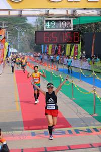 BIB: 42195, 6558
                            <button type="button" onclick="openModal(9492788)" class="btn btn-primary btn-sm float-right btn-popup" data-toggle="modal" data-target=".modal-high-quality">
                        <i class="fas fa-shopping-cart"></i> Add to Cart
                    </button>
                                            <button type="button" onclick="isThisMe(9492788, true)" class="btn btn-success btn-sm float-right btn-popup btn-isme hidden" data-toggle="tooltip" data-placement="bottom" title="นี่คือรูปของคุณใช่ไหม คลิกที่นี่เพื่อเอาเข้าอัลบั้ม">
                        <i class="fas fa-plus"></i> Add to album
                    </button>
                    <button type="button" onclick="isThisMe(9492788, false)" class="btn btn-warning btn-sm float-right btn-popup btn-isnotme hidden">
                        <i class="fas fa-ban"></i> Remove from album
                    </button>