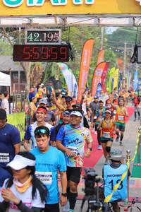 BIB: 42195, 55959, 541443, 42090
                            <button type="button" onclick="openModal(9156474)" class="btn btn-primary btn-sm float-right btn-popup" data-toggle="modal" data-target=".modal-high-quality">
                        <i class="fas fa-shopping-cart"></i> Add to Cart
                    </button>
                                            <button type="button" onclick="isThisMe(9156474, true)" class="btn btn-success btn-sm float-right btn-popup btn-isme hidden" data-toggle="tooltip" data-placement="bottom" title="นี่คือรูปของคุณใช่ไหม คลิกที่นี่เพื่อเอาเข้าอัลบั้ม">
                        <i class="fas fa-plus"></i> Add to album
                    </button>
                    <button type="button" onclick="isThisMe(9156474, false)" class="btn btn-warning btn-sm float-right btn-popup btn-isnotme hidden">
                        <i class="fas fa-ban"></i> Remove from album
                    </button>