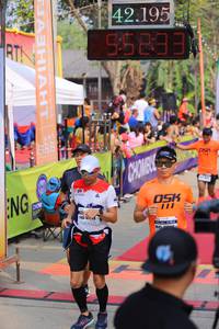 BIB: 42195, 552
                            <button type="button" onclick="openModal(9153376)" class="btn btn-primary btn-sm float-right btn-popup" data-toggle="modal" data-target=".modal-high-quality">
                        <i class="fas fa-shopping-cart"></i> Add to Cart
                    </button>
                                            <button type="button" onclick="isThisMe(9153376, true)" class="btn btn-success btn-sm float-right btn-popup btn-isme hidden" data-toggle="tooltip" data-placement="bottom" title="นี่คือรูปของคุณใช่ไหม คลิกที่นี่เพื่อเอาเข้าอัลบั้ม">
                        <i class="fas fa-plus"></i> Add to album
                    </button>
                    <button type="button" onclick="isThisMe(9153376, false)" class="btn btn-warning btn-sm float-right btn-popup btn-isnotme hidden">
                        <i class="fas fa-ban"></i> Remove from album
                    </button>