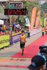 BIB: 42195, 1254, 4642
                            <button type="button" onclick="openModal(9358037)" class="btn btn-primary btn-sm float-right btn-popup" data-toggle="modal" data-target=".modal-high-quality">
                        <i class="fas fa-shopping-cart"></i> Add to Cart
                    </button>
                                            <button type="button" onclick="isThisMe(9358037, true)" class="btn btn-success btn-sm float-right btn-popup btn-isme hidden" data-toggle="tooltip" data-placement="bottom" title="นี่คือรูปของคุณใช่ไหม คลิกที่นี่เพื่อเอาเข้าอัลบั้ม">
                        <i class="fas fa-plus"></i> Add to album
                    </button>
                    <button type="button" onclick="isThisMe(9358037, false)" class="btn btn-warning btn-sm float-right btn-popup btn-isnotme hidden">
                        <i class="fas fa-ban"></i> Remove from album
                    </button>