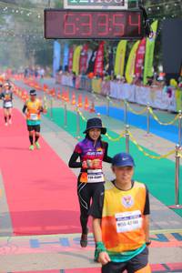 BIB: 63354, 45089, 4246
                            <button type="button" onclick="openModal(9467866)" class="btn btn-primary btn-sm float-right btn-popup" data-toggle="modal" data-target=".modal-high-quality">
                        <i class="fas fa-shopping-cart"></i> Add to Cart
                    </button>
                                            <button type="button" onclick="isThisMe(9467866, true)" class="btn btn-success btn-sm float-right btn-popup btn-isme hidden" data-toggle="tooltip" data-placement="bottom" title="นี่คือรูปของคุณใช่ไหม คลิกที่นี่เพื่อเอาเข้าอัลบั้ม">
                        <i class="fas fa-plus"></i> Add to album
                    </button>
                    <button type="button" onclick="isThisMe(9467866, false)" class="btn btn-warning btn-sm float-right btn-popup btn-isnotme hidden">
                        <i class="fas fa-ban"></i> Remove from album
                    </button>