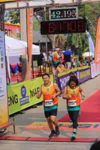 BIB: 42195, 61708, 4054
                            <button type="button" onclick="openModal(9423835)" class="btn btn-primary btn-sm float-right btn-popup" data-toggle="modal" data-target=".modal-high-quality">
                        <i class="fas fa-shopping-cart"></i> Add to Cart
                    </button>
                                            <button type="button" onclick="isThisMe(9423835, true)" class="btn btn-success btn-sm float-right btn-popup btn-isme hidden" data-toggle="tooltip" data-placement="bottom" title="นี่คือรูปของคุณใช่ไหม คลิกที่นี่เพื่อเอาเข้าอัลบั้ม">
                        <i class="fas fa-plus"></i> Add to album
                    </button>
                    <button type="button" onclick="isThisMe(9423835, false)" class="btn btn-warning btn-sm float-right btn-popup btn-isnotme hidden">
                        <i class="fas fa-ban"></i> Remove from album
                    </button>