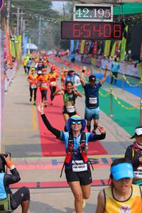 BIB: 42195, 6508, 40533, 400
                            <button type="button" onclick="openModal(9512783)" class="btn btn-primary btn-sm float-right btn-popup" data-toggle="modal" data-target=".modal-high-quality">
                        <i class="fas fa-shopping-cart"></i> Add to Cart
                    </button>
                                            <button type="button" onclick="isThisMe(9512783, true)" class="btn btn-success btn-sm float-right btn-popup btn-isme hidden" data-toggle="tooltip" data-placement="bottom" title="นี่คือรูปของคุณใช่ไหม คลิกที่นี่เพื่อเอาเข้าอัลบั้ม">
                        <i class="fas fa-plus"></i> Add to album
                    </button>
                    <button type="button" onclick="isThisMe(9512783, false)" class="btn btn-warning btn-sm float-right btn-popup btn-isnotme hidden">
                        <i class="fas fa-ban"></i> Remove from album
                    </button>